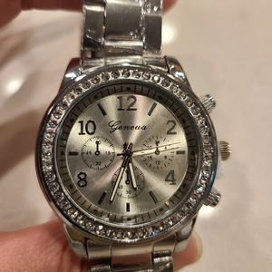 Geneva WomensSilver Bracelet Watch